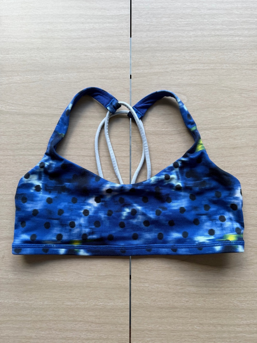 Lululemon Women’s Blue Polka Dot Strappy Sports Bra Size 4